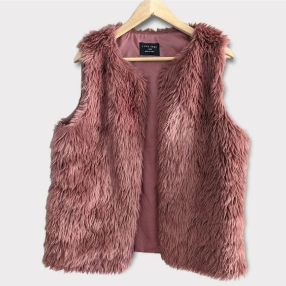 Love Tree Jackets & Blazers - LOVE Tree Dusty Rose Pink Faux Fur Vest large